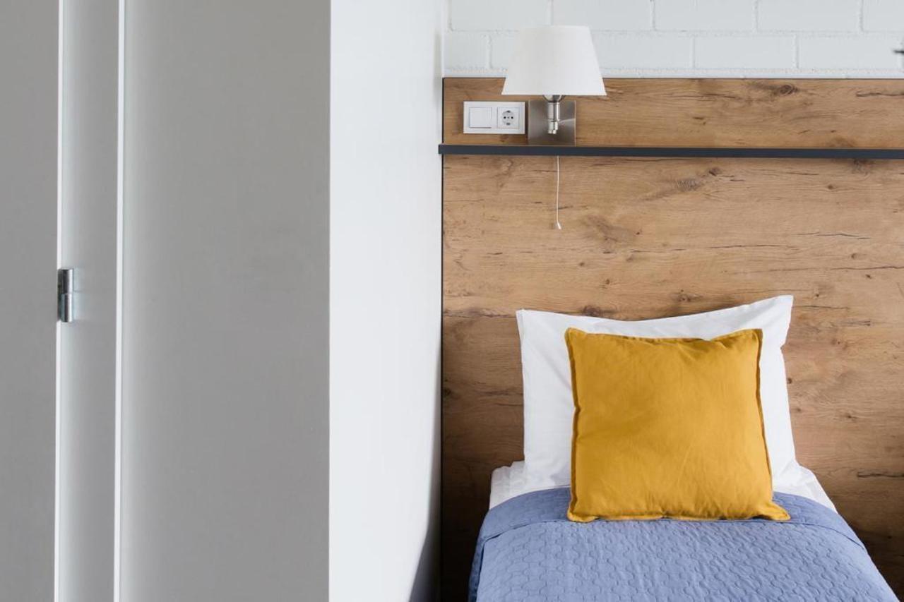 Self Check-In Hotel Railway Apartments VNO Esterno foto