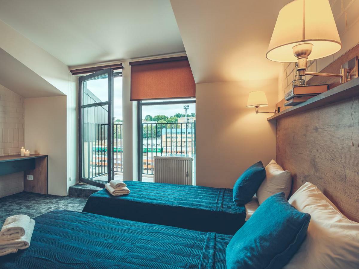 Self Check-In Hotel Railway Apartments VNO Esterno foto