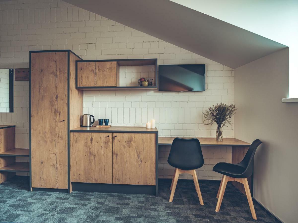 Self Check-In Hotel Railway Apartments VNO Esterno foto