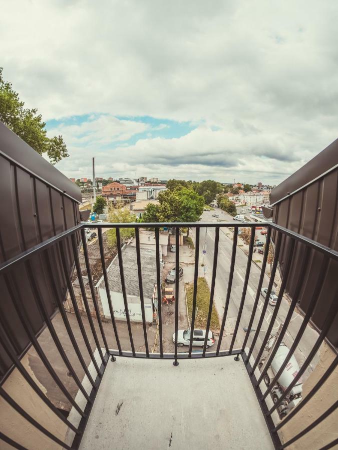 Self Check-In Hotel Railway Apartments VNO Esterno foto