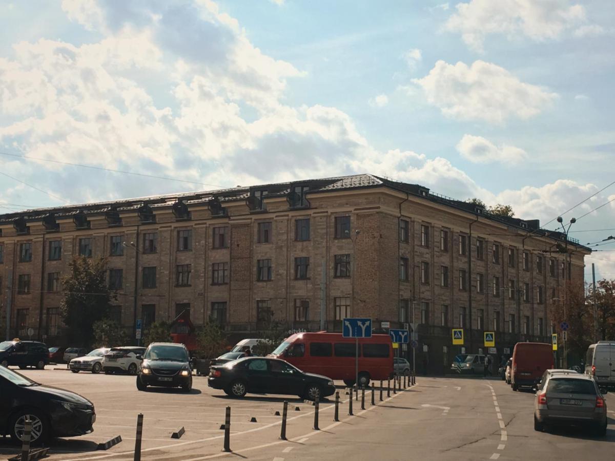 Self Check-In Hotel Railway Apartments VNO Esterno foto