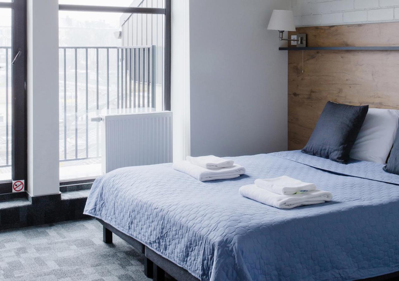 Self Check-In Hotel Railway Apartments VNO Esterno foto